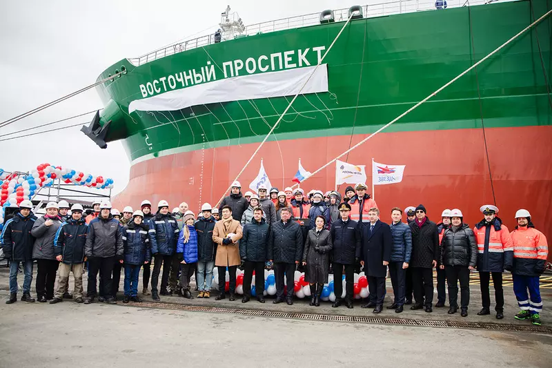 удостроительный комплекс Звезда передал заказчику очередной танкер типа Афрамакс