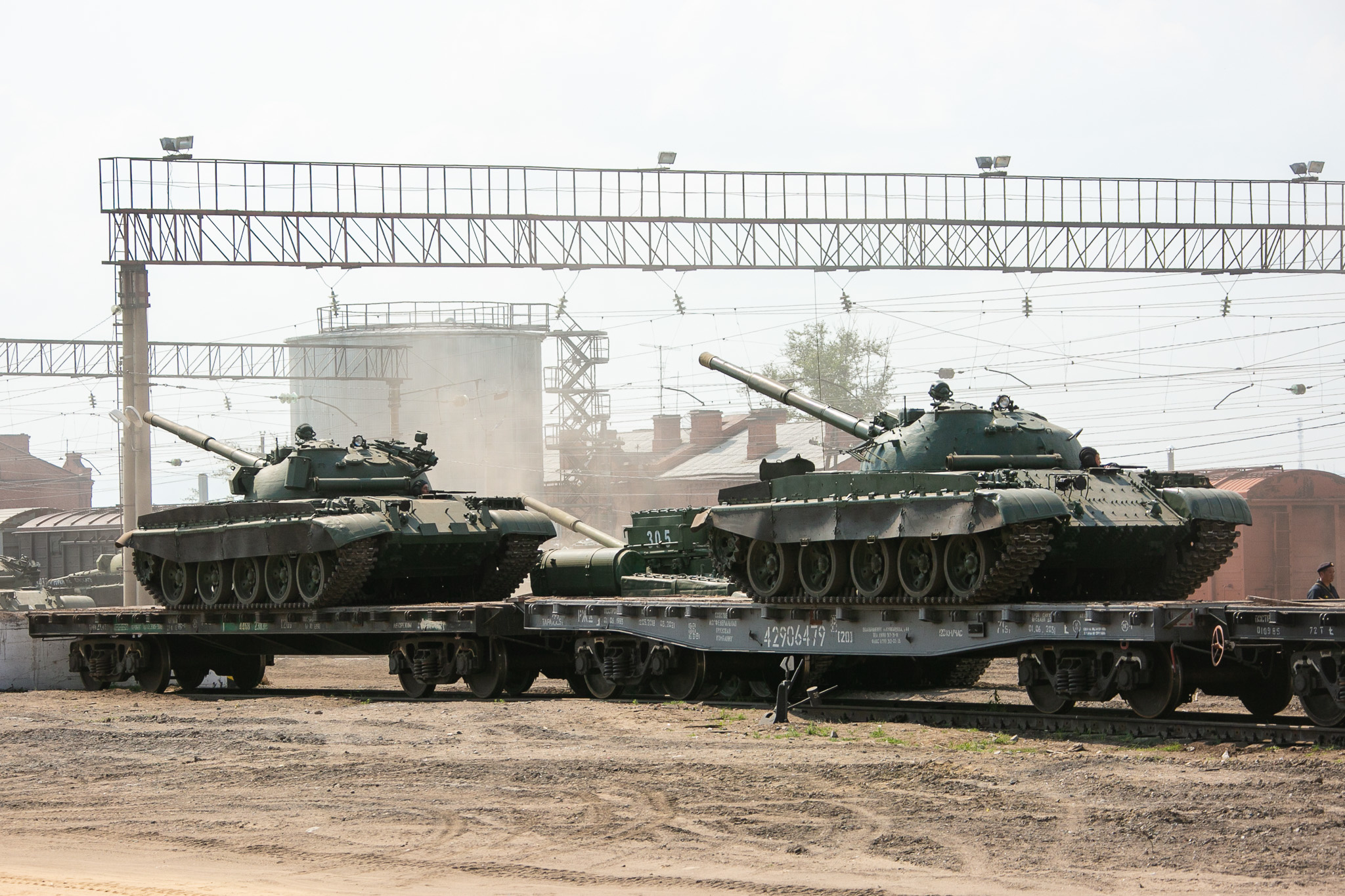 Кончаются танки. Т62м танк на Украине. Т-62 В армии РФ. Т-62 2022. Эшелон т62 на Украине.