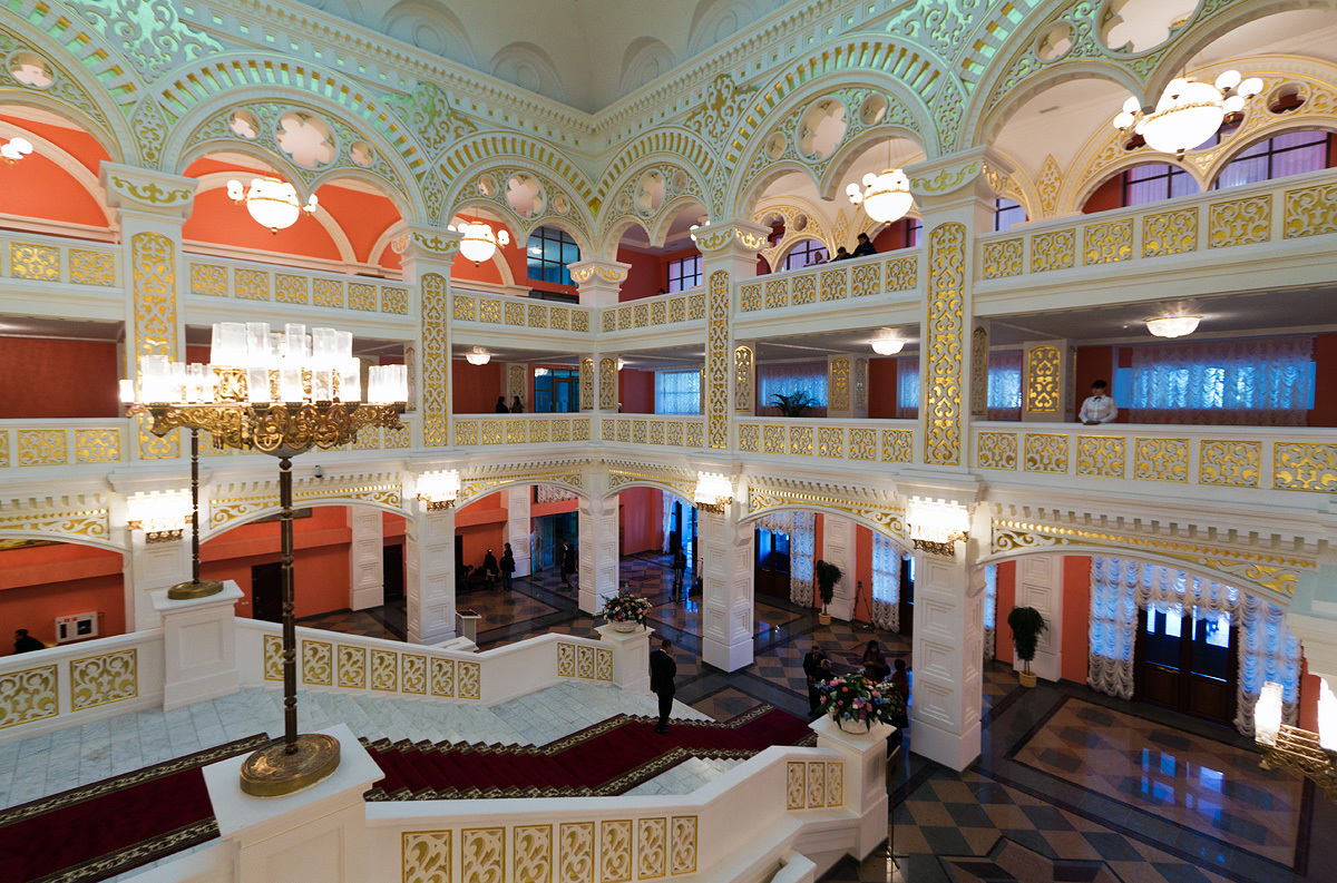 Театр оперы и балета астрахань фото