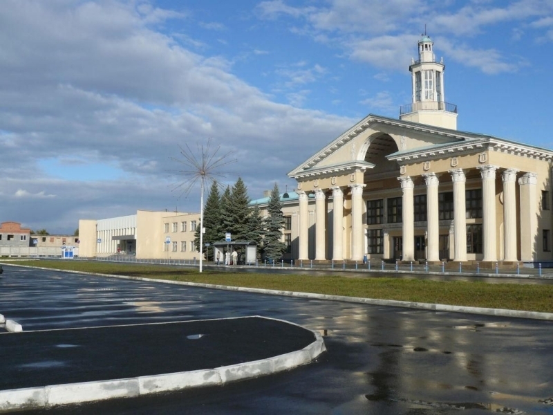 Баландино челябинск. Аэропорт Баландино Челябинск. Аэропорт Баландино Челябинск фото. Челябинский аэропорт старый. Челябинск аэропорт улица.