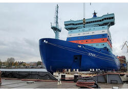 Атомный ледокол «Урал» возвращается на Северный морской путь