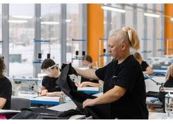 В Нижнем Тагиле запустили новый цех по пошиву горнолыжной и мотоциклетной экипировки