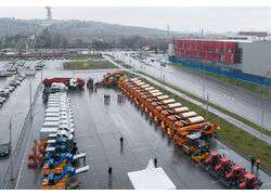 Крупная партия дорожной техники на экологичном топливе поступила в Волгоград