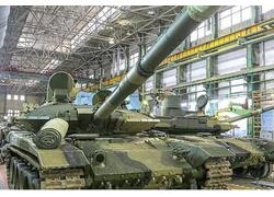 ЦВО получил 15 модернизированных танков Т-90М «Прорыв»