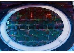 Столичная компания заместила 26 химических компонентов для производства микроэлектроники