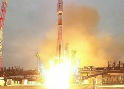 Пуск ракеты-носителя «Союз 2.1в» с космическим аппаратом военного назначения