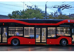 В Челябинске 18 новых красных троллейбусов вышли на маршрут