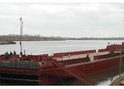 На&nbsp;Енисее спущена на&nbsp;воду баржа-площадка проекта №&thinsp;250