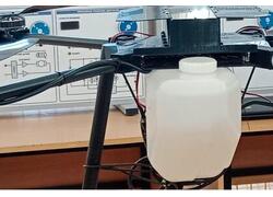 Инновационный дрон-коммунальщик: о борьбе с обледенением крыш задумались в КБГУ