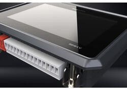 В Питере представили отечественный программируемый логический контроллер мирового уровня.