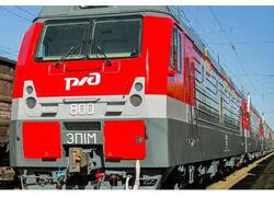 Горьковская железная дорога получила четыре новых локомотива ЭП1М