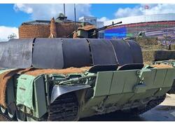 Опыт СВО: танки с защитными «лопухами» показали на «Армии-2024»