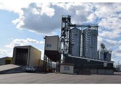 Новый зерносушильный комплекс запустили в работу в Исетском районе Тюменской области