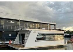 Компания Houseboat построила первый российский плавучий электрический дом