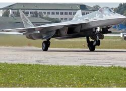 ОАК передала Минобороны России партию серийных истребителей Су-57 и Су-35С