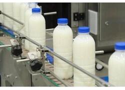 Роботы выполняют самую тяжелую работу на одном из молочных заводов Липецкой области