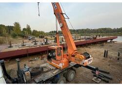 В Кировской области устанавливают новый понтонный мост