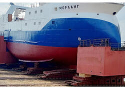 Спущен на воду траулер «Мерланг» проекта ТР 446