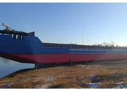 На&nbsp;СЗ &laquo;Омский РВПиС&raquo; спущена на&nbsp;воду несамоходная баржа-площадка &laquo;УТК-3002&raquo; проекта RDB66.68M