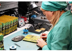 «КСК Элком» запустила производство системы климат-контроля для пассажирских вагонов.