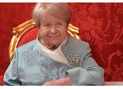 Александра Пахмутова — мелодия страны и народа