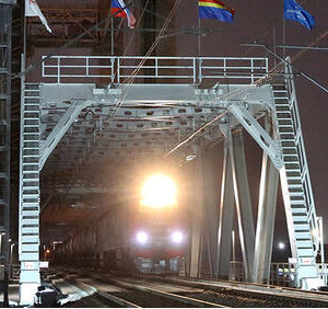 Открылось движение поездов по&nbsp;новому железнодорожному мосту через реку Преголя в&nbsp;Калининграде