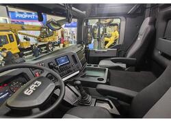 Новые российские грузовики БАЗ с колёсной формулой 6×6 — самосвал на 22 тонны и седёльный тягач