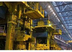 Оскольский электрометаллургический комбинат завершил капитальный ремонт высотного штабелёра