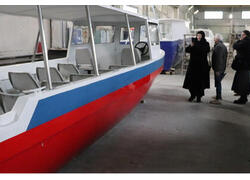 На СЗ «Псковская лодочная верфь» ведется строительство пассажирского катера