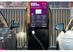 В Москве появился первый зарядный хаб на 20 электромобилей