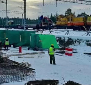 Продолжается строительство ближних железнодорожных подходов к&nbsp;порту &laquo;Лавна&raquo;