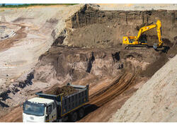 Янтарный комбинат возобновил добычу на&nbsp;крупнейшем в&nbsp;мире месторождении янтаря