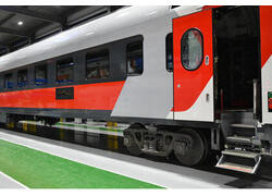 Первый пассажирский вагон увеличенного габарита ТМХ приступил к&nbsp;испытаниям