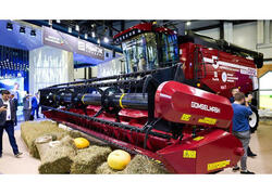 Брянский производитель сельскохозяйственной техники выпустил первый газомоторный комбайн КЗК-12А1