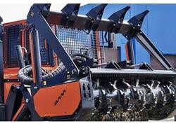 Алтайский производитель выпустил модель, объединяющую функции самосвала и мульчера