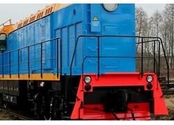 Железнодорожный цех ООО «КИНЕФ» пополнился первым ТЭМ9