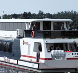 Судно &laquo;Стрельна&raquo; проекта EM901 Ecocruiser-m передано заказчику