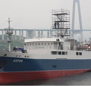На&nbsp;СЗ &laquo;Восточная верфь&raquo; спущен на&nbsp;воду краболов &laquo;Аурум&raquo; проекта 03141
