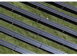 &laquo;Газпром нефть&raquo; запустила мощную солнечную электростанцию на&nbsp;Омском НПЗ