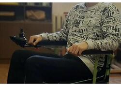 Российские разработчики представили инвалидную коляску на мысленном управлении