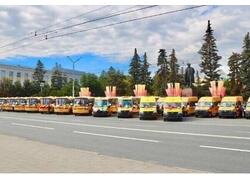 Российские регионы продолжают получать новые школьные автобусы. Обзор