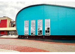 Новый спорткомплекс с бассейнами открылся на Гатчинском шоссе