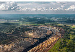 Назаровский угольный разрез — машины-гиганты на добыче угля