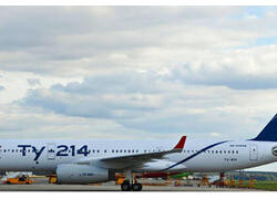 Красные Крылья пополнили свой флот отечественным лайнером Ту-214
