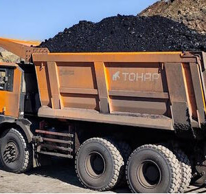 Новый российский самосвал &laquo;Тонар-7504&raquo; проходит обкатку в&nbsp;карьере