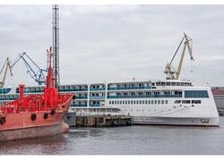 На Балтийский завод ОСК для завершения строительства прибыл лайнер «Владимир Жириновский».