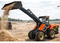 Новый российский телескопический погрузчик поднимает до&nbsp;2,5 тонн