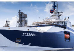 На&nbsp;спасательном судне &laquo;Воевода&raquo; проекта 23700 подняли Государственный флаг