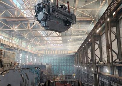 Ключевой этап: на&nbsp;ледокольном буксире &laquo;Нарвская застава&raquo; установлены главные двигатели