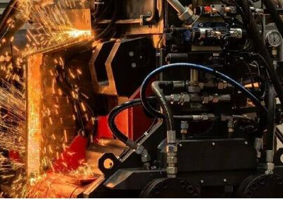 Для строительства ВСМ Москва&nbsp;&mdash; Петербург создали мобильную сварку рельсов